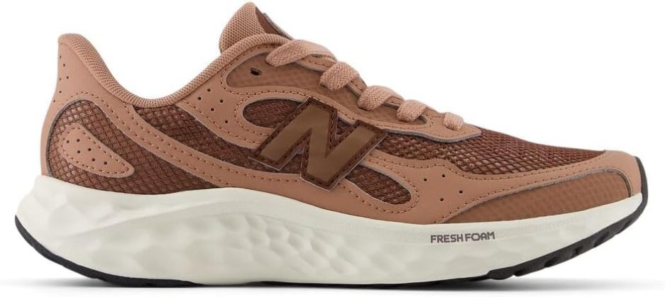 Women's Fresh Foam Arishi V3 Classic Running Shoe - Image 3